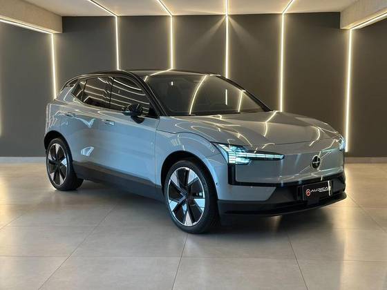 VOLVO EX30 69 KW ELÉTRICO ULTRA
